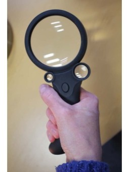 Loupe éclairante 3 en 1