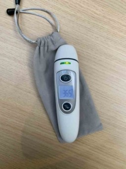 Thermomètre sans contact 2...